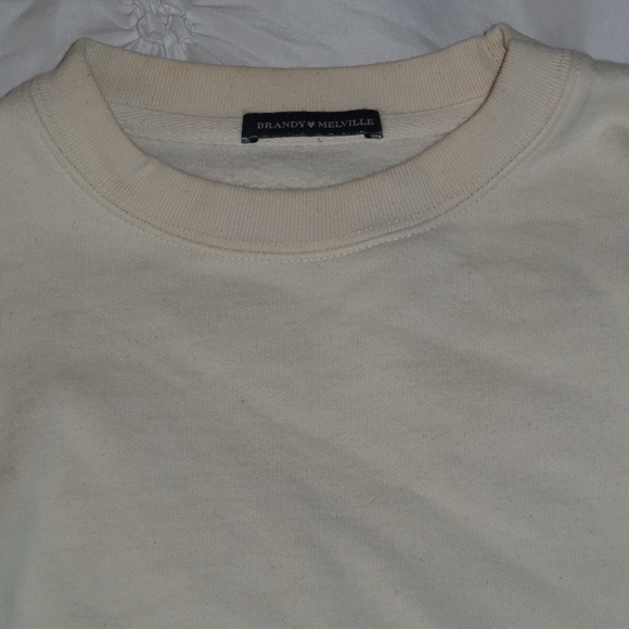 Brandy Melville Men's Beige Crewneck Sweater - Picture 5 of 9